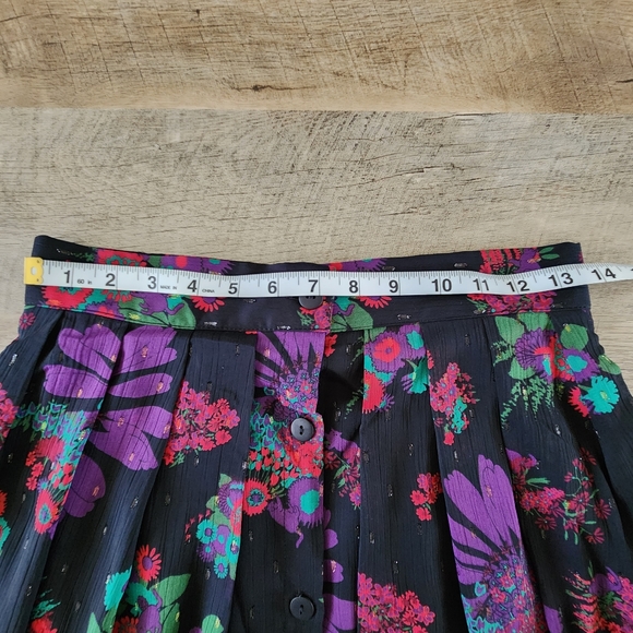 ModCloth Meow Bouquet Pleated Swing Skirt - Picture 12 of 13